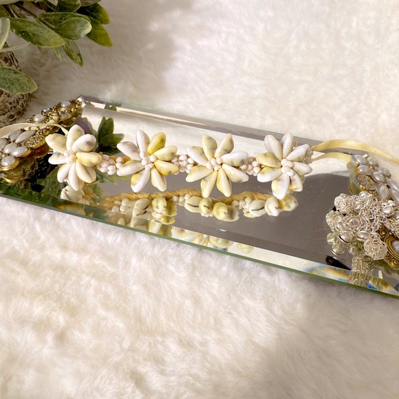 Hawaiian Natural Bead Handmade Bracelet Flower Pattern (unisex) - Picture 3 of 9